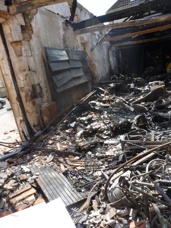 Quand un incendie ravage votre habitation. 3, Pau, Pierre Brunet