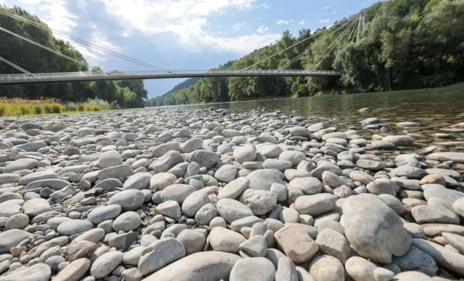 La sécheresse de cet été et ses impacts sur les structures des bâtiments, Pau, Pierre Brunet