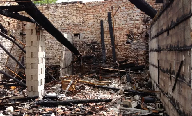 Quand un incendie ravage votre habitation., Pau, Pierre Brunet